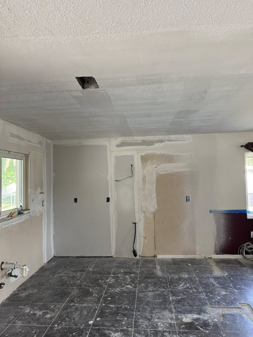 Kitchen Before Renovation